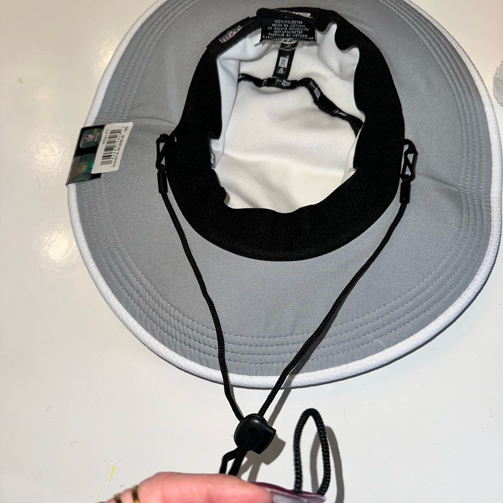 New Era Buffalo Bills 2024 Training Camp Exclusive White Panama Bucket Hat NFL - Picture 3 of 5
